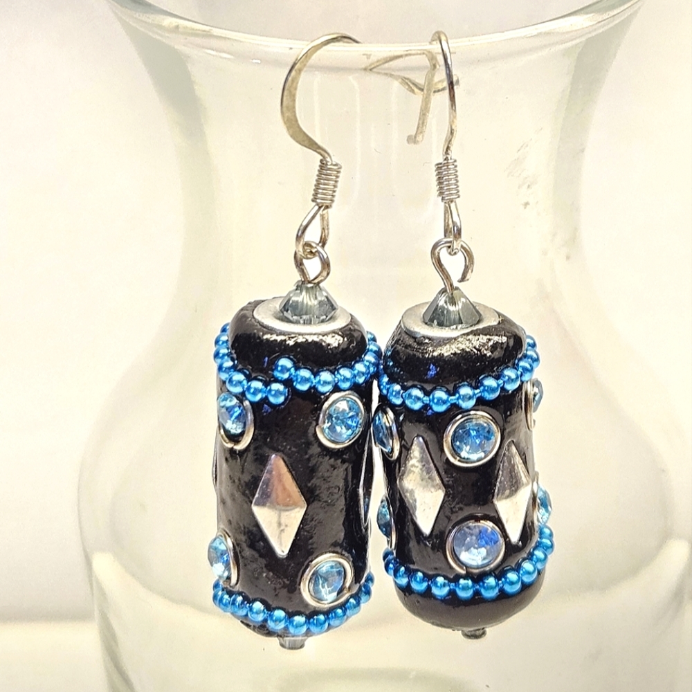 FREE with Bundle Purchase Blue and Black Beaded Earrings - Picture 1 of 4